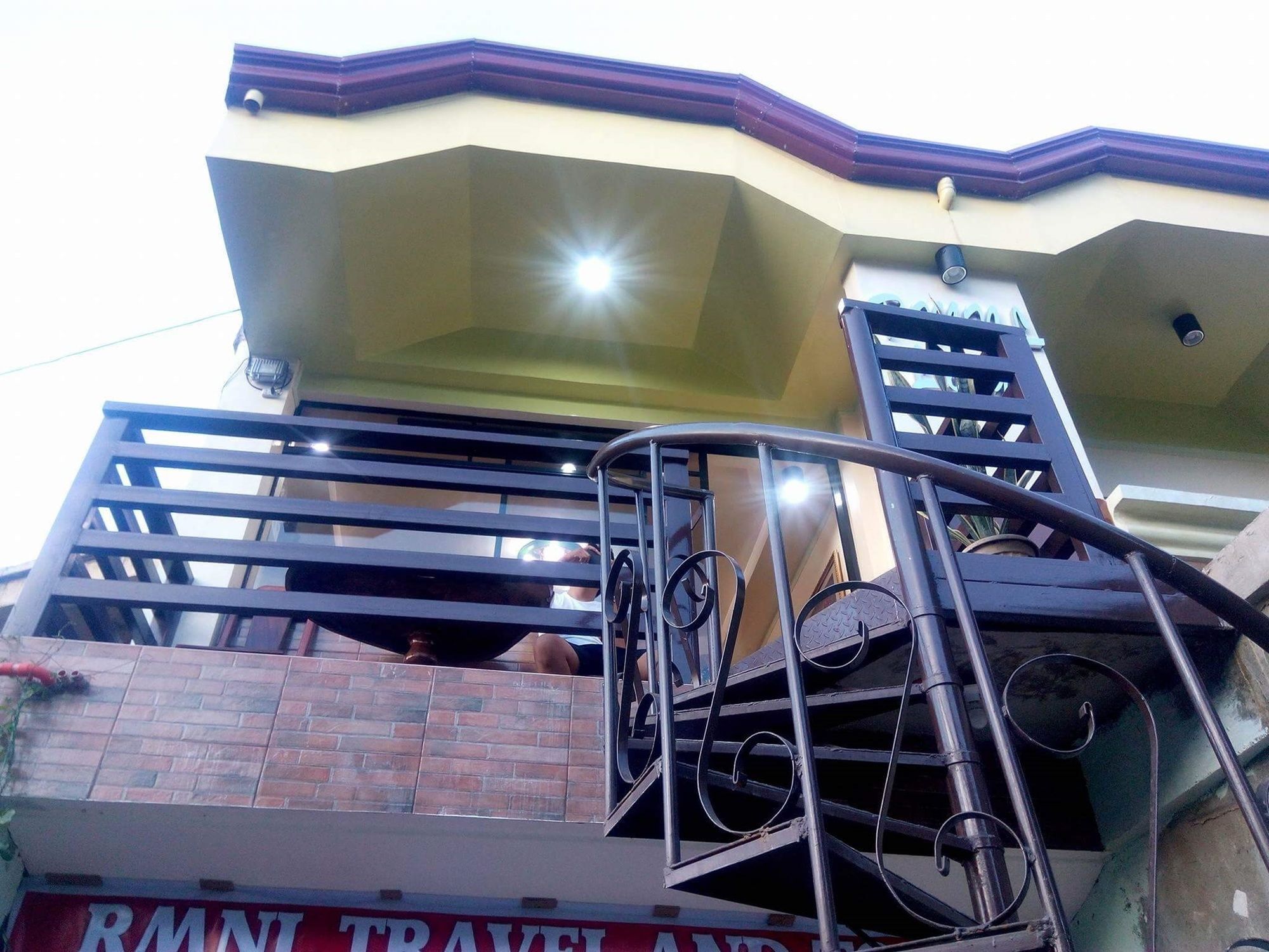 Reddoorz @ Poblacion 6 Coron Luaran gambar
