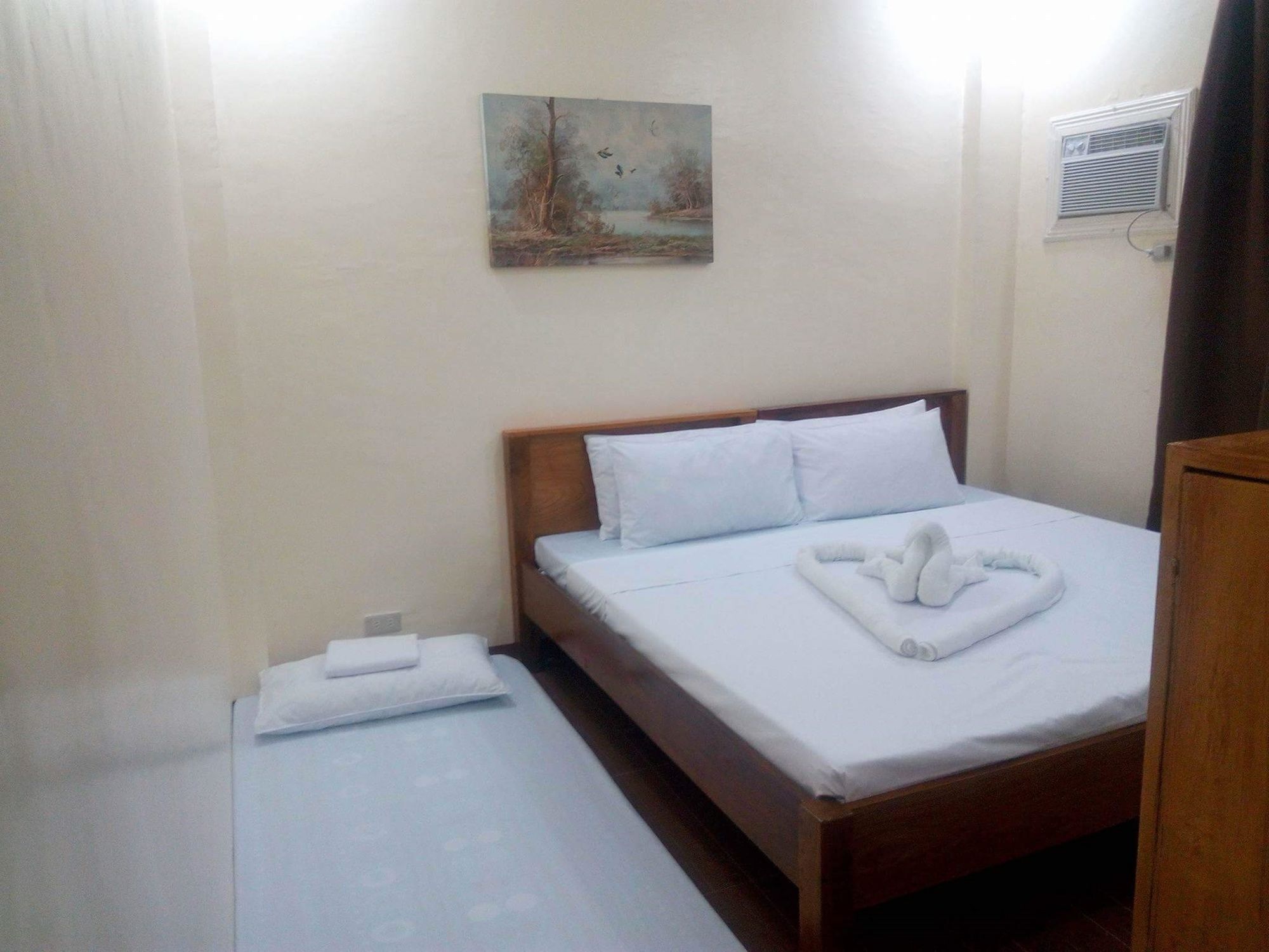 Reddoorz @ Poblacion 6 Coron Luaran gambar