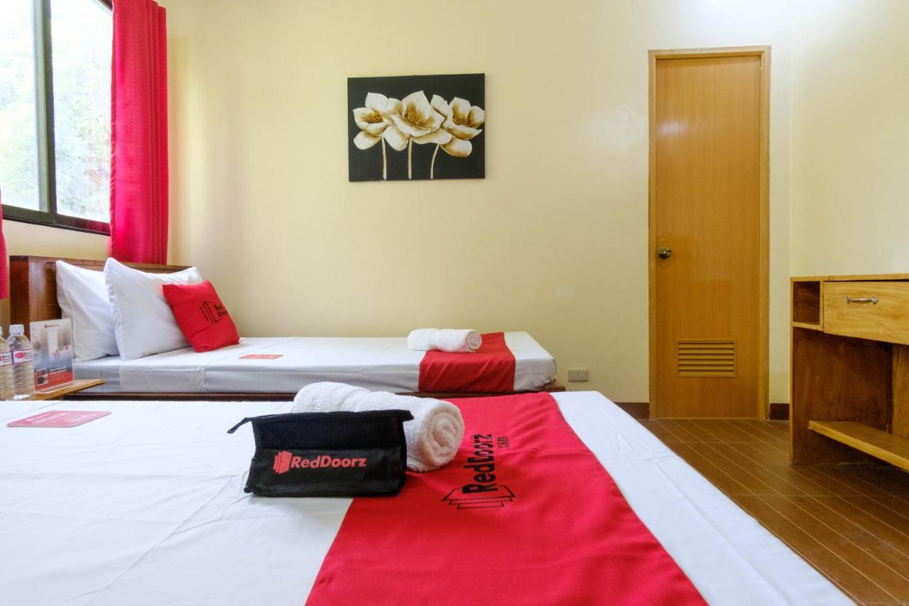 Reddoorz @ Poblacion 6 Coron Luaran gambar